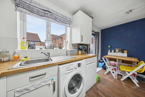 Masefield Avenue Holmewood